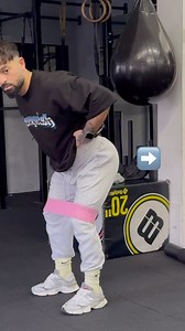 Banded crab walks.. I see so many of you literally butchering this exercise so here you go.. Like everything take your time 🍑 Keep constant tension on the band at all times ! Pop them glutes backs and straighten that back And jobs done 👍🏽 | Big Ali PT