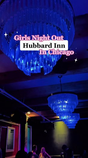 Let’s Dance!💃🏻🪩 #nightlifechicago #girlsnightout #thechicagonightlife #weekendplans #celebrate #chicagotourism #chicagobars #rivernorth