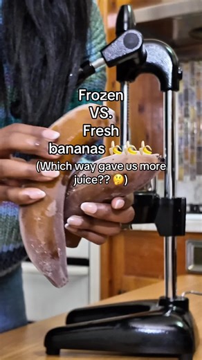 Juicing frozen and fresh bananas which way do you think is better? . . . #juicing #banana #castironjuicer #amazonfinds #freshfruit
