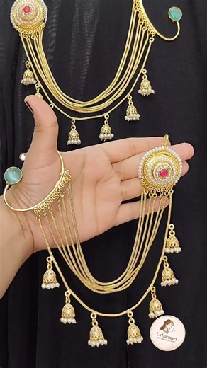 DM to buy these amazing ear cuff with ear chains