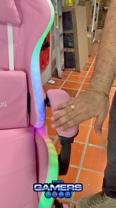 38K views · 54K reactions | Silla gamer GT-1039F Pink con luces RGB , con tapizado en cuerina con textura de carbono llevala por solo $774.999 pago contraentrega o a credito 拾 ✅ CUERINA CON TEXTURA CARBONO ✅ RUEDAS EN SILICONA ✅ RECLINA 135º ✅ CON REPOSAPIES ✅ SOPORTA 120 KILOS ✅ ALMOHADA LUMBAR Y CERVICAL ✅ ALTURA AJUSTABLE ✅ SOMOS IMPORTADORES DIRECTOS | Zona Gamer | Facebook