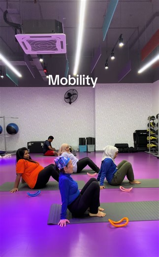 Essential Stretches for Wrist and Hand Flexibility