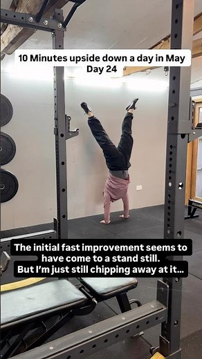 Day 24 of handstand challenge. I've hit a plateau #shorts #handstandchallenge