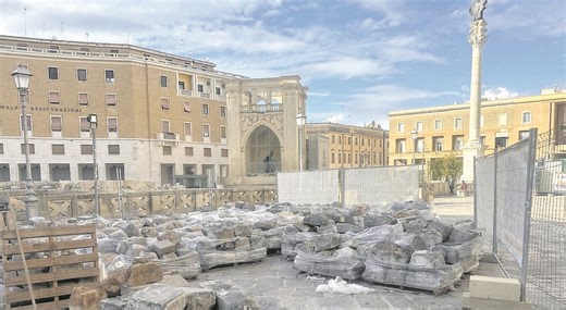 Lecce, il presepe sarà ancora nell'anfiteatro. Corsa contro il tempo