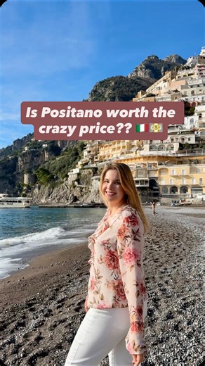 Would you pay $1000 a night to stay in one of Positano’s sea view hotels?? 🇮🇹 Having now seen it for myself, I wouldn’t 😅 Of course it is BEAUTIFUL, but walking the very hilly streets, it was very different and substantially smaller than I expected. There’s many places in Italy that are just as breath taking but don’t have as many crowds, nor cost you a months rent per night to experience. Personally I’d say Santorini in Greece would give you an even better experience if you’re looking for a 