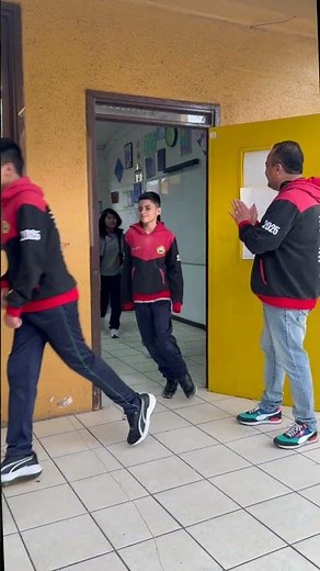 Licenciatura 8°C - Recuerdo Sala de clases - Colegio María Montessori (Arica, Chile)
