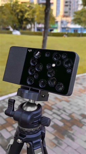 Your iPhone Can't Do THIS (16 Separate Lenses) 📸 #gadgets #shorts