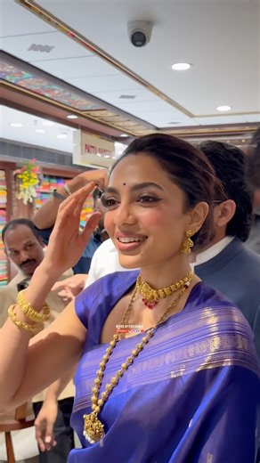 Sobitha Dhulipala And Naga Chaitanya At Boduppal Rs Brothers Opening | Grand Opening Rs Brothers