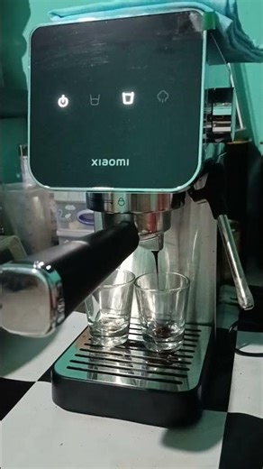 Mesin Kopi buat dirumah dari Xiaomi, tinggal pencet... 👍☕ #xiaomi #xiaomimesinespresso