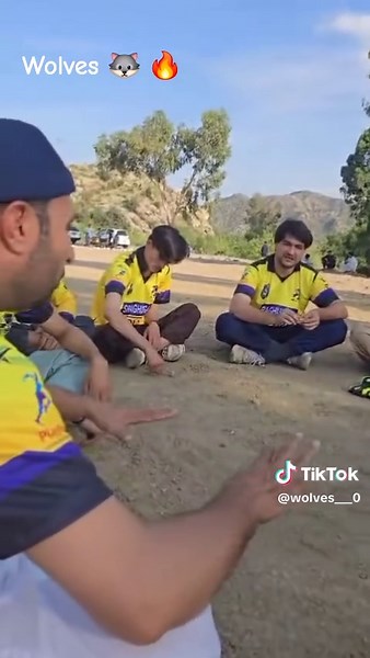 🦅#Wolves #Viralvideo #Viraltiktok