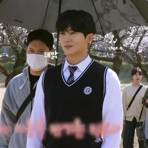 Unexpected Moment Between Park Shin Hye and Park Hyung-sik | Doctors Bloopers