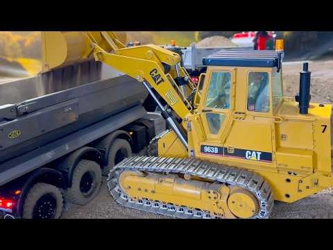 INCREDIBLE RC Trucks working in Germany!