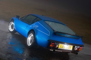 超希少、残存するのは20台と言われるアルピーヌA310 V6が中古市場に登場。ポルシェ911のライバルとして登場し、当時は高い評価を得ていたようだ