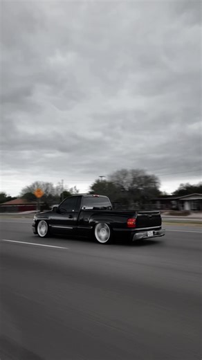 Stepsides tap’N!🔥#ppt💫balv #teamobscene #valley956 #statik #cuh #puracajeta #suelomob #suelotrucks #fyp #whereyoboyzat #xyzbca #tirandorollo #truktok #trucktiktok #blowup #956 #rgvtrucks #stepside