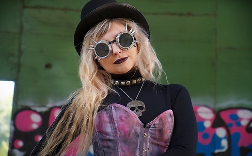 Vestimenta Otaku basada en anime: Qué elementos tiene