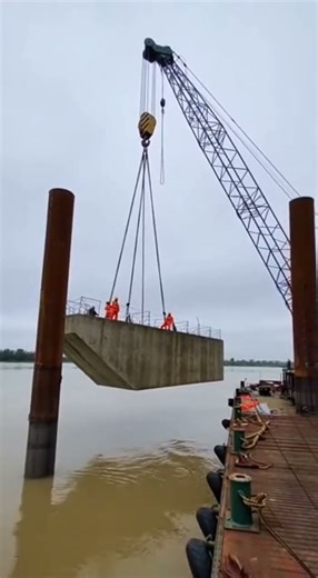 The pier drops like a missile, sending water flying everywhere!