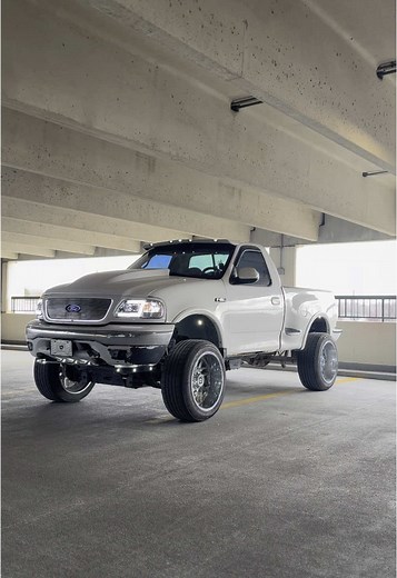 Explore the 10th Generation Ford F150 Features
