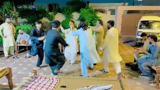 Sarki jhumar❤️ #sarki #jhumar #like #follow #CapCut #talentotiktok #bahawalpur #tiktok #talentotiktok #viral #foryou #cityofnawabs #tiktok