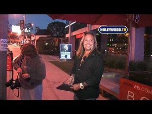 Vince Neil Talks About Bret Michaels