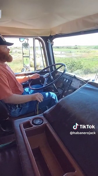 Driving the Diamond Reo: Gear Shifting and More