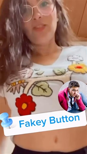 Fake Belly Button Alert! 👙 (KvonComedy site: Sarasota Vegas next) #funny #cleancomedy #beauty