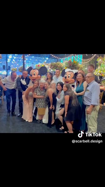 Boda Disney: Cumpliendo Sueños en el Magic Kingdom