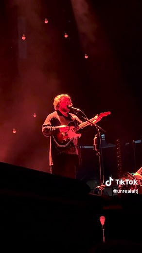 Alt-J Live Performance of Every Other Freckle | The Dream Tour