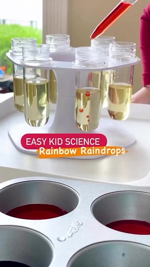 We LOVE this DIY science experiment from @inspired_little_learners 🤩 Not only will it allow your child to discover the properties of liquids of different densities, it will also encourage them to practice: 🤏 The pincer grasp. 🎨 Color recognition. 🤔 Logic and problem-solving skills. Here’s how you can recreate this experiment at home: ✨ Pour vegetable oil in the test tubes from the Liquid Color Lab. ✨ Pour some water into the cups of a muffin tin and add a different food coloring to each cup.