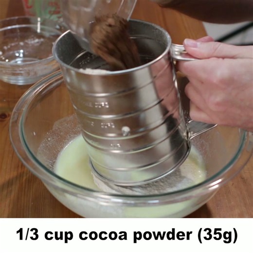 How to make chocolate pancakes | Homemade chocolate pancake recipe short version