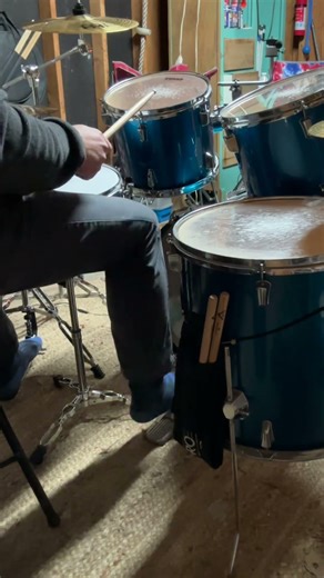 Throwback to December - Figuring things out 🥁 #drums #drumcover