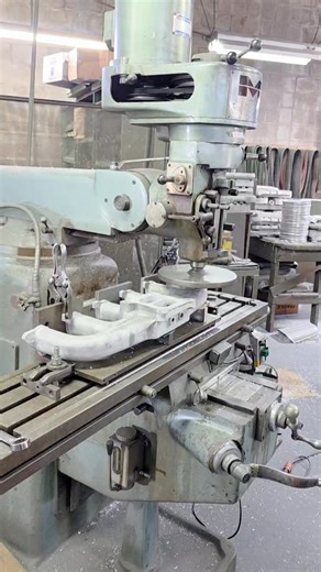 Guys, we’re dropping new parts all year round — and we’re not done yet 😏🔥 Our newest intake for the legendary Ford 300 is here, and we think you’re gonna like what you see 👀💪 ➡️ Check the main video on our profile or head to (http://www.offydirect.com) to check it out. #Offenhauser #Ford300 #FordTrucks #InlineSix #300Inline6 #OffyPower #PerformanceParts #ClassicFord #F100 #F150 #Econoline #HotRod #EngineBuild #AmericanMade #TruckLife #MachineShop #LocalBusiness #CarCommunity | Offenhauser Sa