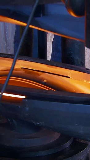 Crafting Airplane Parts: Glass Lens Manufacturing