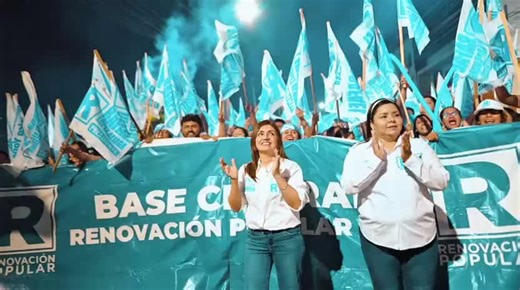 💙🇵🇪 ¡ICA VIVIÓ UNA NOCHE HISTÓRICA! 🇵🇪💙 La región Ica fue escenario de una multitudinaria jornada de esperanza, fe y compromiso. Miles de ciudadanos acompañaron con fuerza y convicción a Verónica Yonz, candidata a diputada con el NÚMERO 1, para recibir a nuestro líder nacional, el Ing. Rafael López Aliaga, próximo presidente del Perú. Fue una demostración clara de que el verdadero cambio SÍ ES POSIBLE, cuando el pueblo se une con decisión y valentía. 💪🇵🇪 Se confirmó en las calles que Re