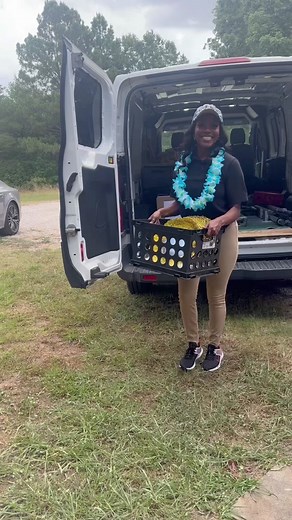 It’s Event Day! Luau Sweet 16 🌴🌺 #eventdecor #columbiasceventdecor #columbiasc #eventbackdrop #bts #balloonbackdrop #luau #sweet16 #marqueeletters #tikibar @The Marquee Lab