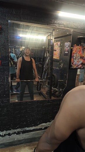 80 kgs. deadlift in smith machine #gym