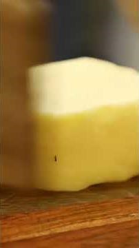 Make your own homemade butter! It's so easy!!! #recipes #easyrecipe #butter