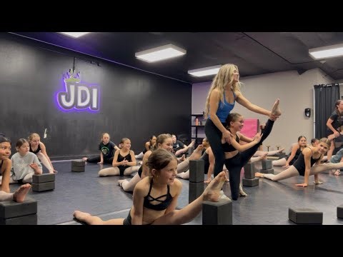 Stretching & Strengthening | JDI Dance Company