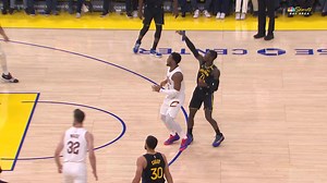 Dennis Schröder drills the trey