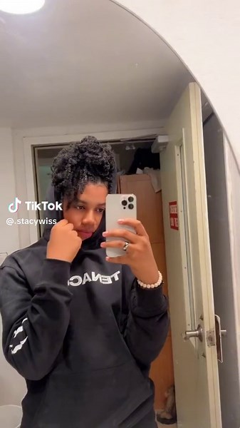 .STACY AI 🤖 (@.stacywiss)’s videos with original sound - .STACY AI 🤖