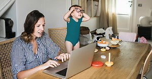 7 Ways To Effectively Work From Home (Easy Tips)