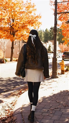 The perfect fall day trip in Southern California 🍁✨ 🍁 Big Bear 🌲 Idyllwild 🍂 Lake Fulmor 🍎 Oak Glen 🎃 Irvine Railroad Pumpkin Patch #california #oakglen #bigbear #idyllwild #socal #fallincalifornia #fallcolors | Shaelah McGilton