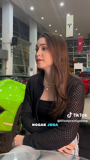 Tips Menjadi Sales Mobil Supercar