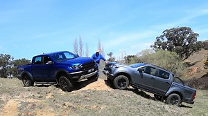 7.9K views · 76 reactions | The claws are out! -> https://bit.ly/2BfDA6A | 4X4 Australia | Facebook