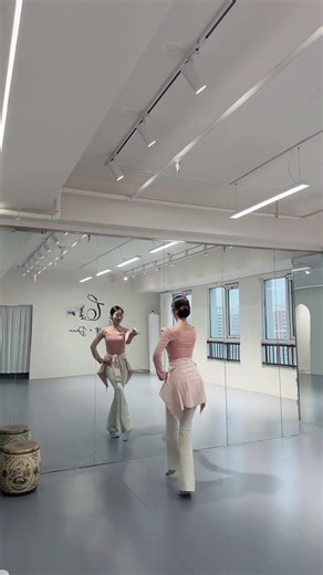 Ancient Chinese Dance: Unveiling the Miraculous Start of Spring