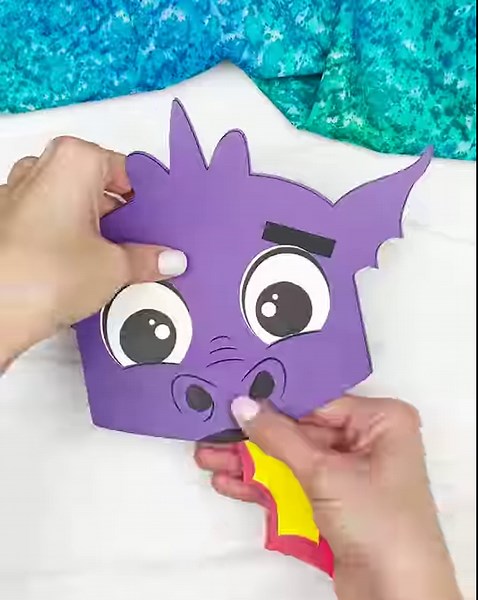 14K views · 54 reactions | Use this puppet craft for Lunar New Year and have kids put on a show! | Simple Everyday Mom | Facebook