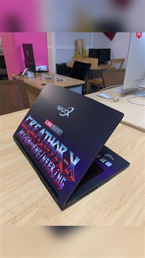 J’ai customisé un pc gamer en collaboration avec le graphe designer @El Békri . J’ai adoré faire se projet malgré les différents essais 😂. #wrapping #covering #bonplan #personnalisation #dakar #graphicdisigner #design #virall