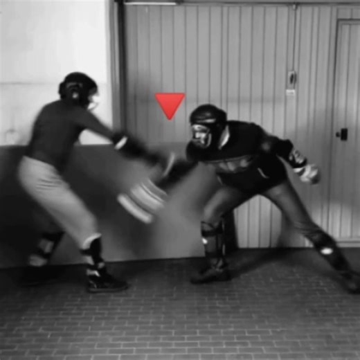 Knife training sparring Attack the armed hand mantaning safe distance 🔥 FMA Kali Siliat Arnis