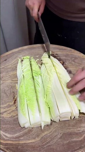 Amazing Green Cabbage Cutting Skills 🥬 | Quick & Easy Vegetable Tricks" #cuttingtricks
