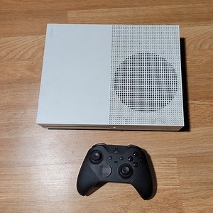 Xbox One S Model 1681 White Console With Controller Parts Video Game | eBay