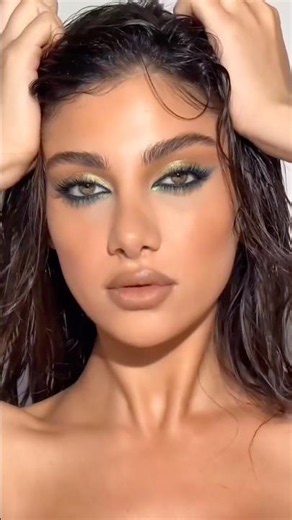 👁️ Cat Eye Makeup Tutorial ✨ Beginner Friendly Look #shorts
